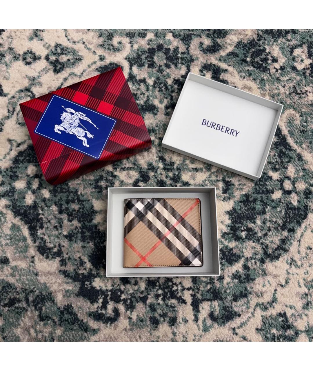 BURBERRY Бежевый кожаный кошелек, фото 9