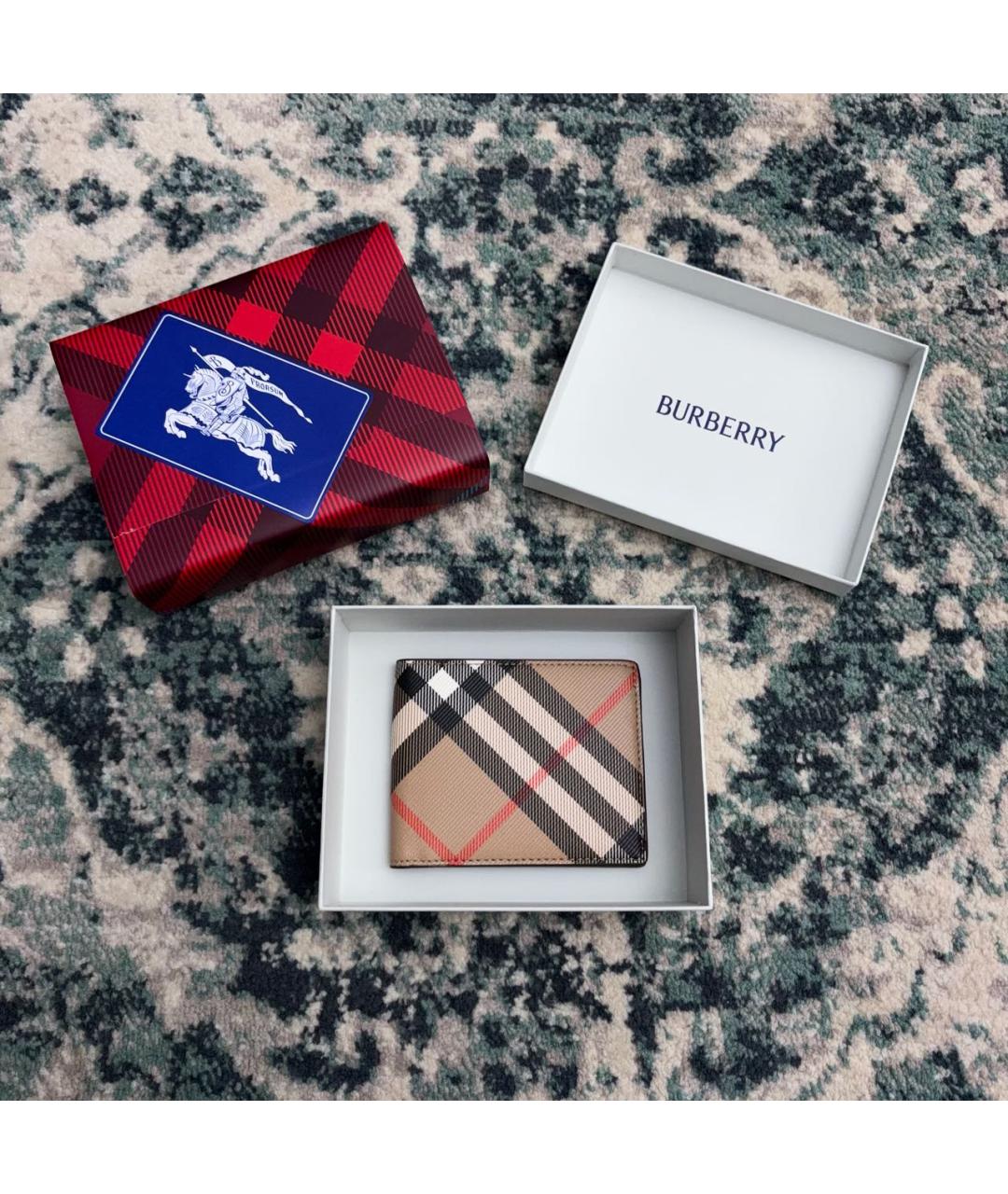BURBERRY Бежевый кожаный кошелек, фото 9