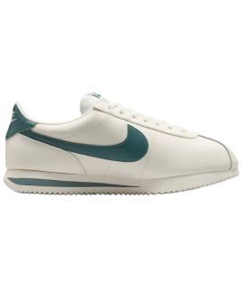 NIKE Кроссовки