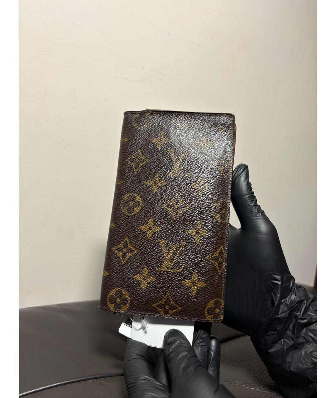 LOUIS VUITTON Коричневый кошелек, фото 4