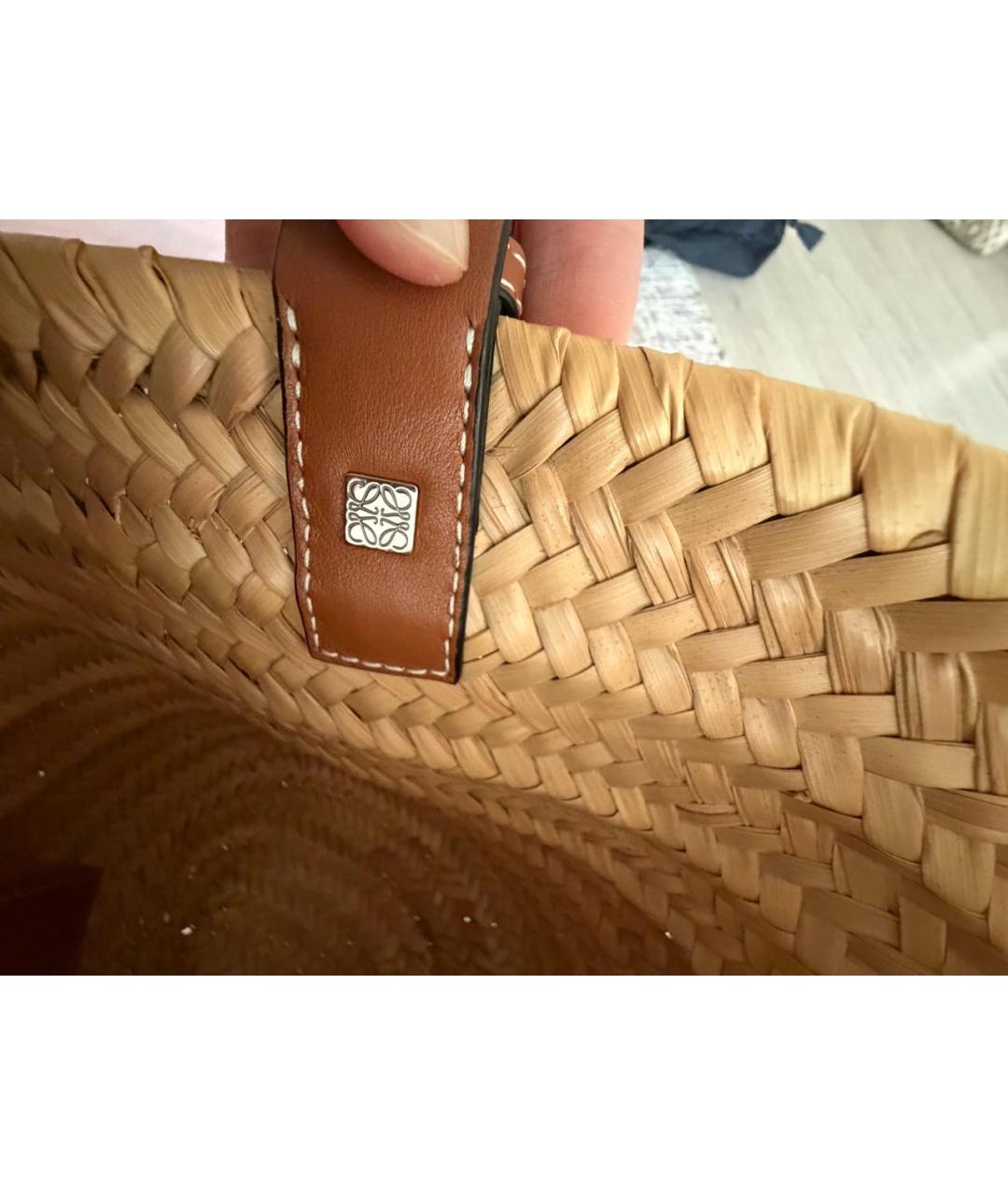 LOEWE Бежевая кожаная пляжная сумка, фото 4