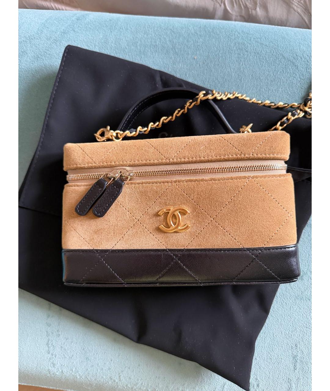 CHANEL Коричневая замшевая сумка с короткими ручками, фото 2