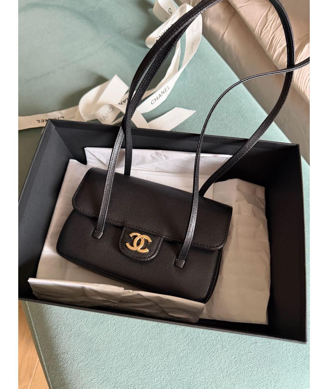 CHANEL Черная кожаная сумка с короткими ручками, фото 5