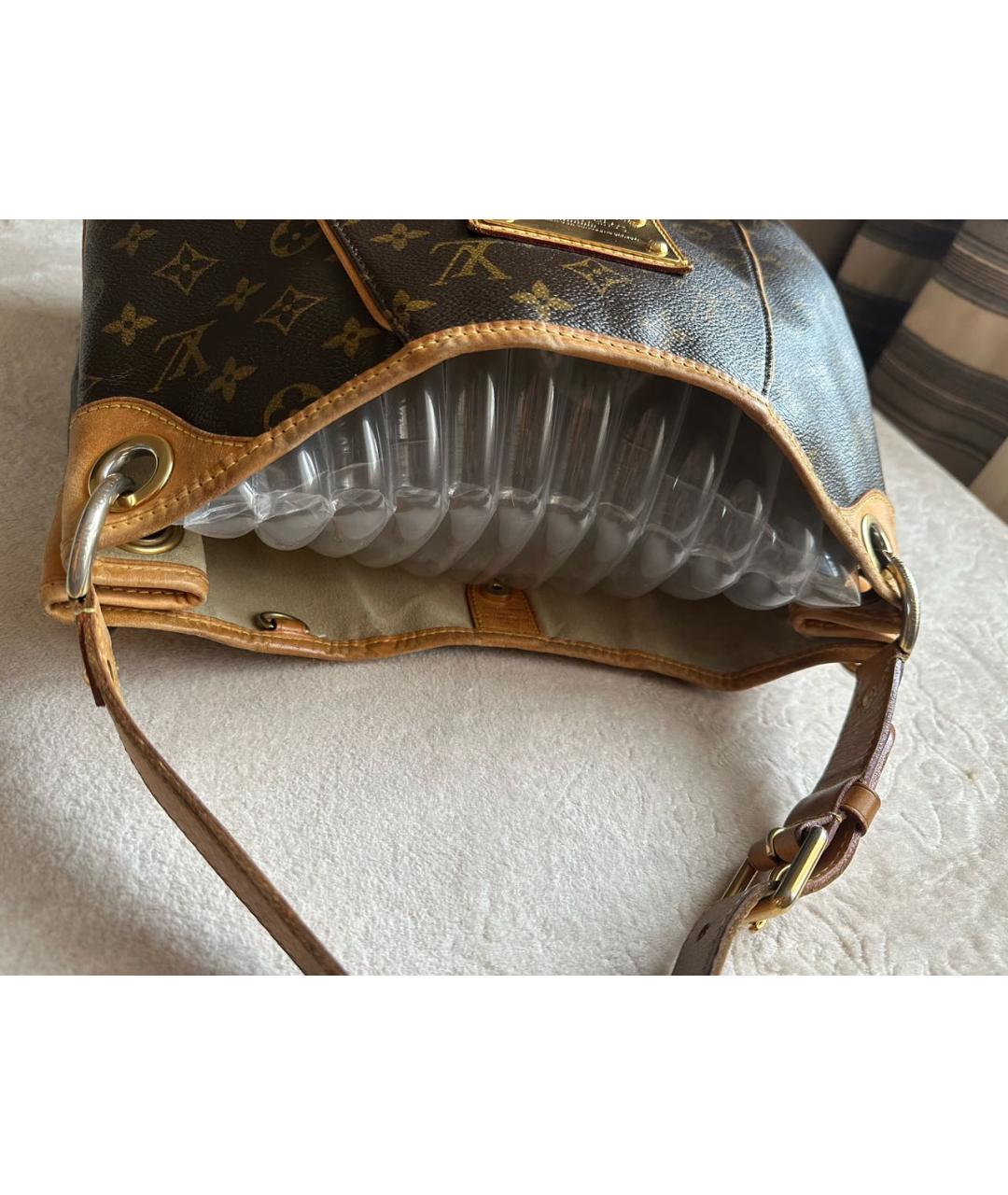 LOUIS VUITTON Коричневая сумка с короткими ручками, фото 4