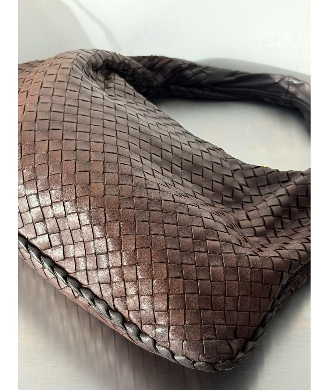 BOTTEGA VENETA Коричневая кожаная сумка с короткими ручками, фото 3