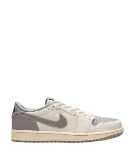 NIKE Кроссовки