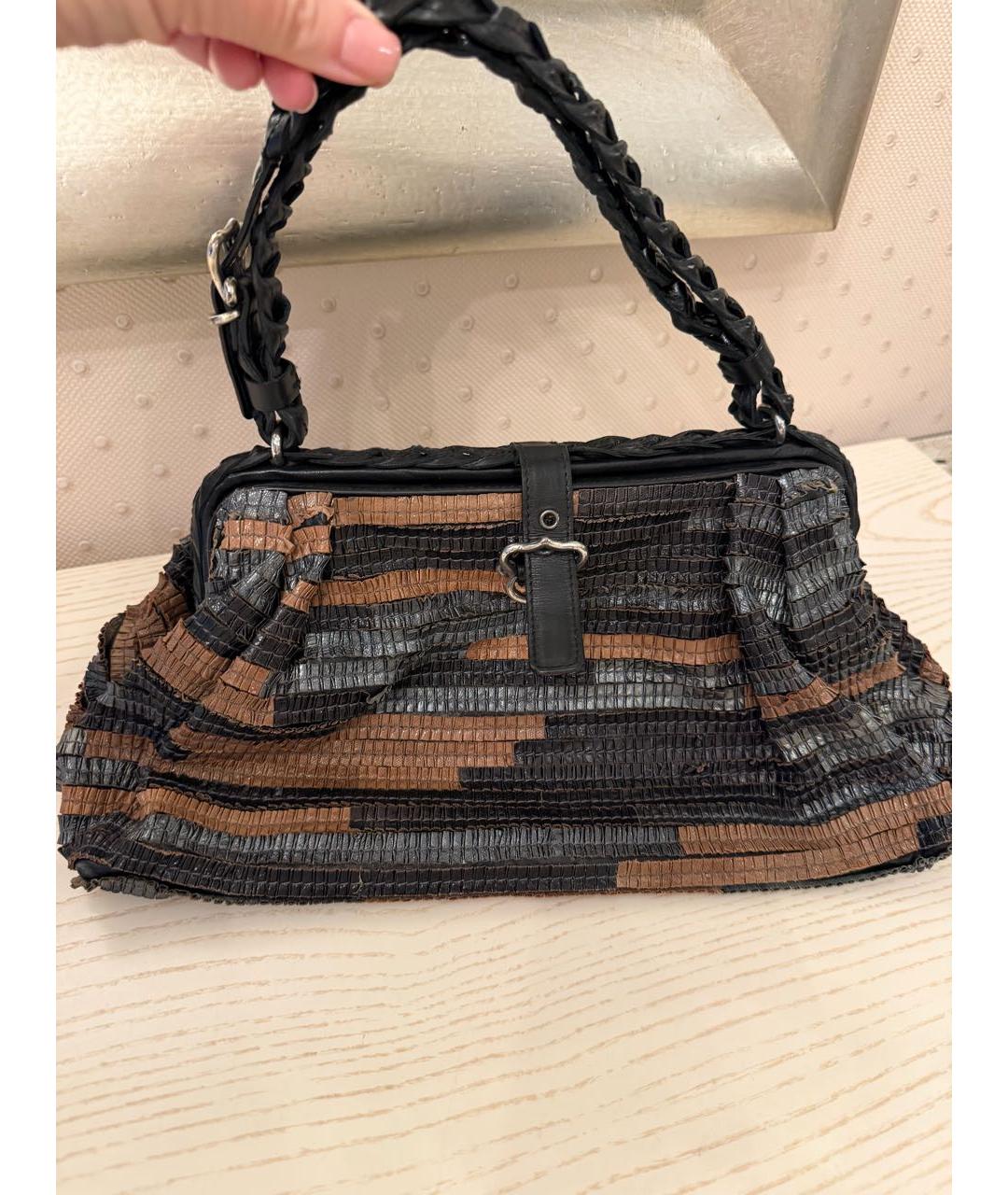 BOTTEGA VENETA Коричневая кожаная сумка с короткими ручками, фото 9