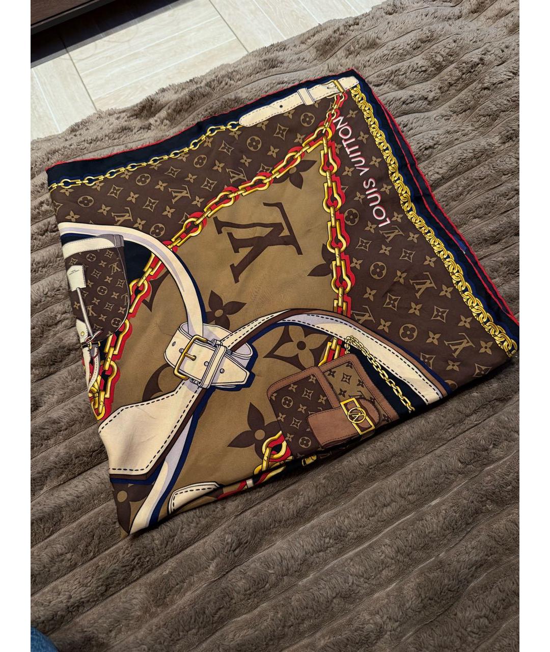 LOUIS VUITTON Коричневый шелковый платок, фото 4