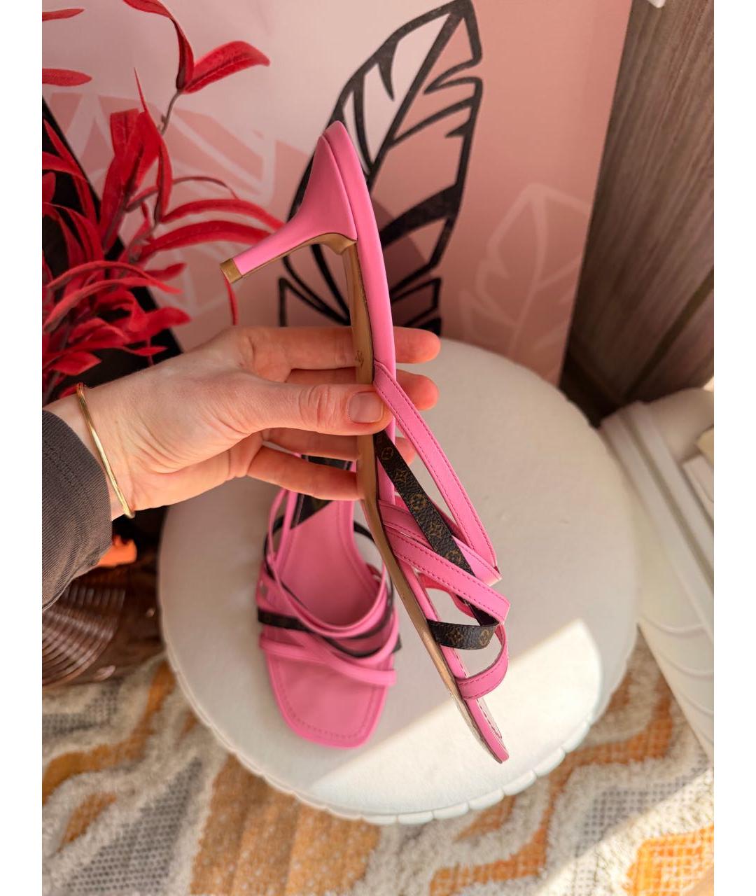 LOUIS VUITTON Розовые кожаные мюли, фото 4