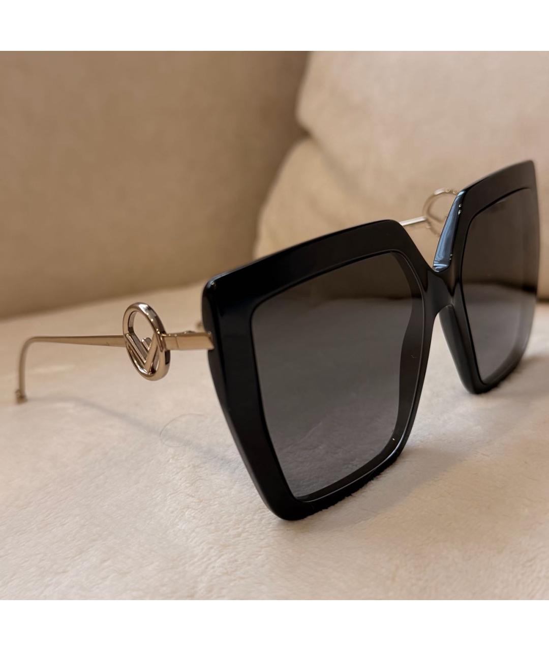 FENDI Черные пластиковые солнцезащитные очки, фото 2