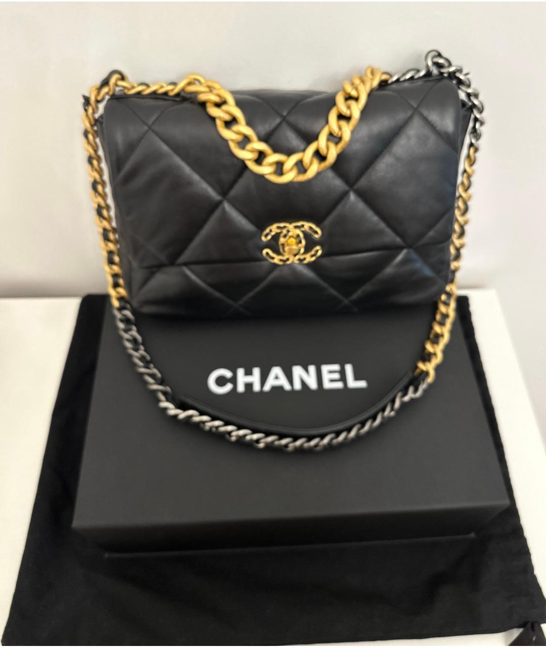 CHANEL Черная кожаная сумка с короткими ручками, фото 3
