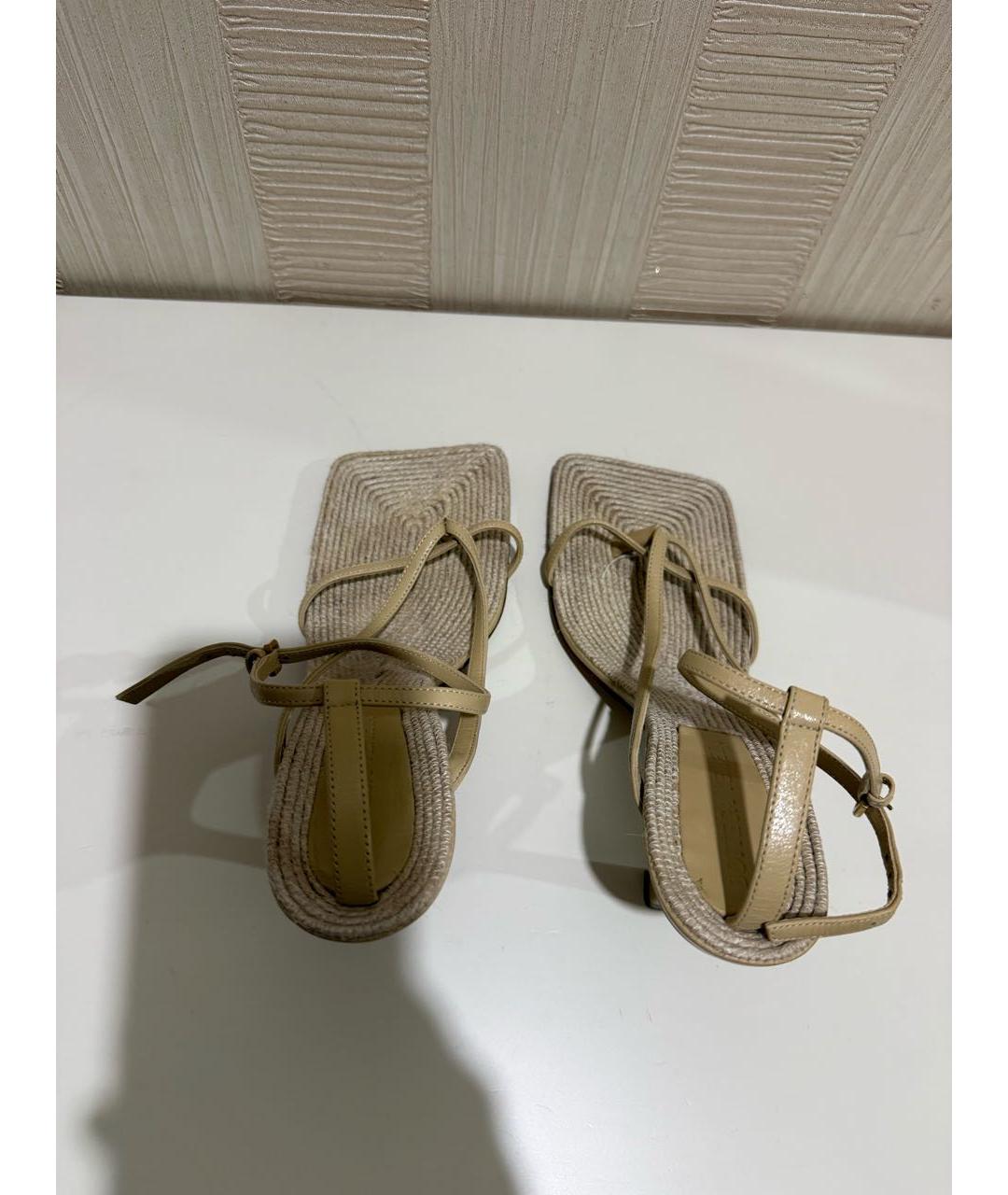 BOTTEGA VENETA Бежевые кожаные босоножки, фото 3