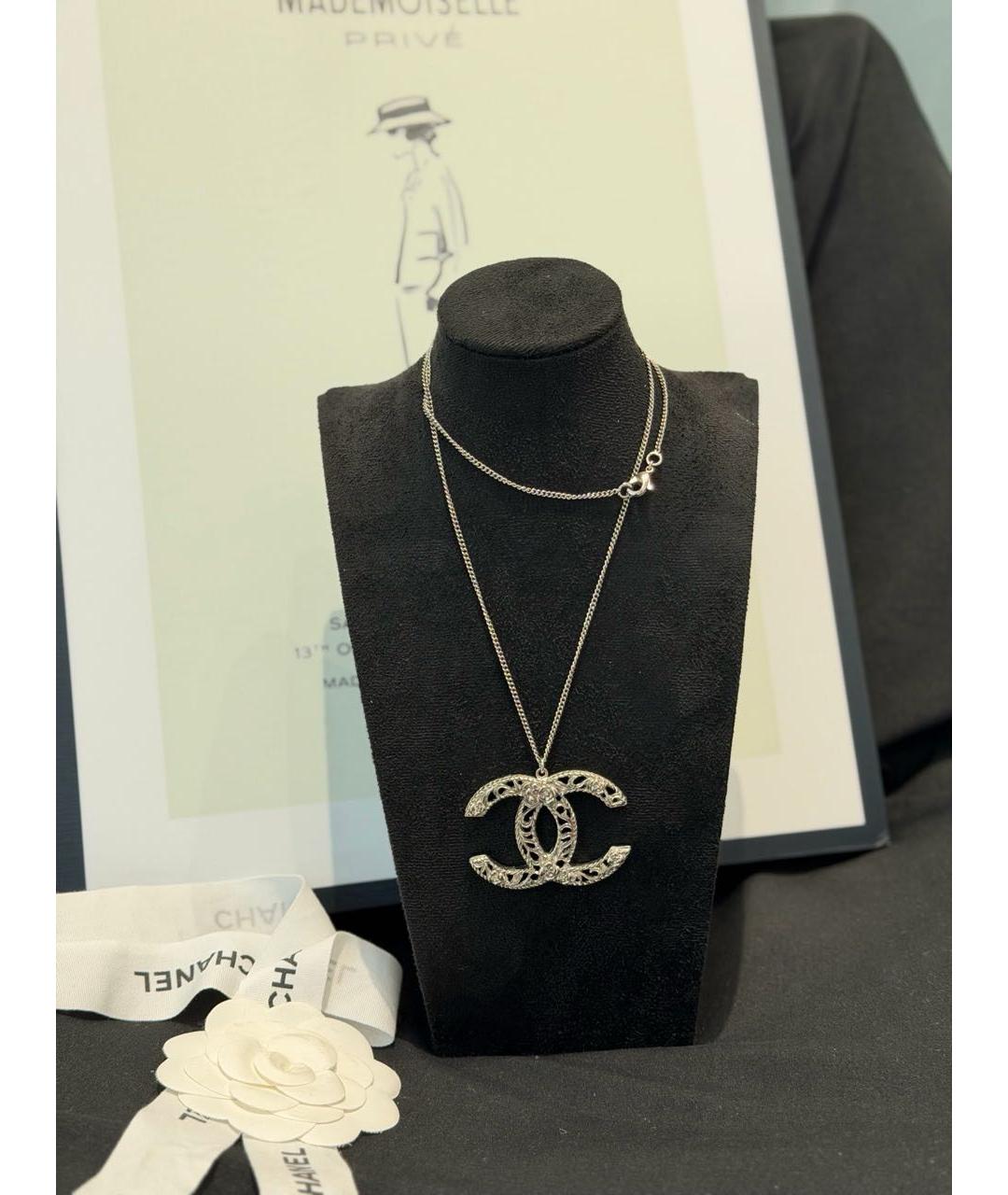 CHANEL Золотая металлическая подвеска, фото 2