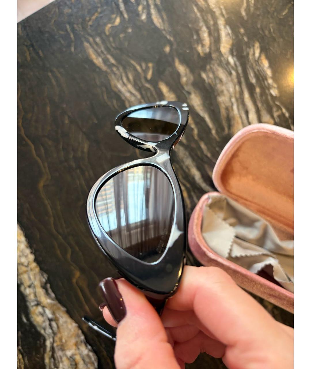 MIU MIU Черные пластиковые солнцезащитные очки, фото 5