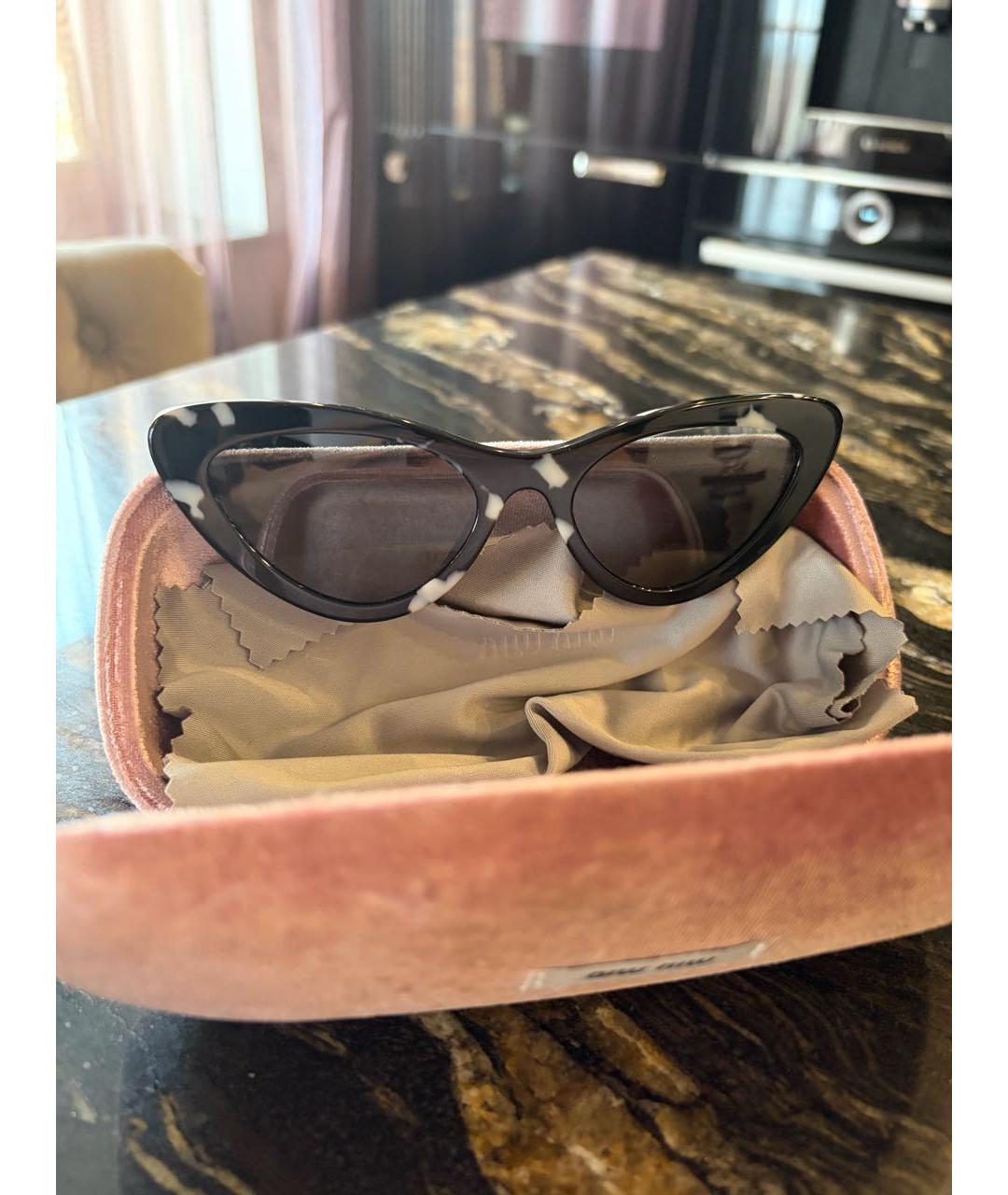 MIU MIU Черные пластиковые солнцезащитные очки, фото 8
