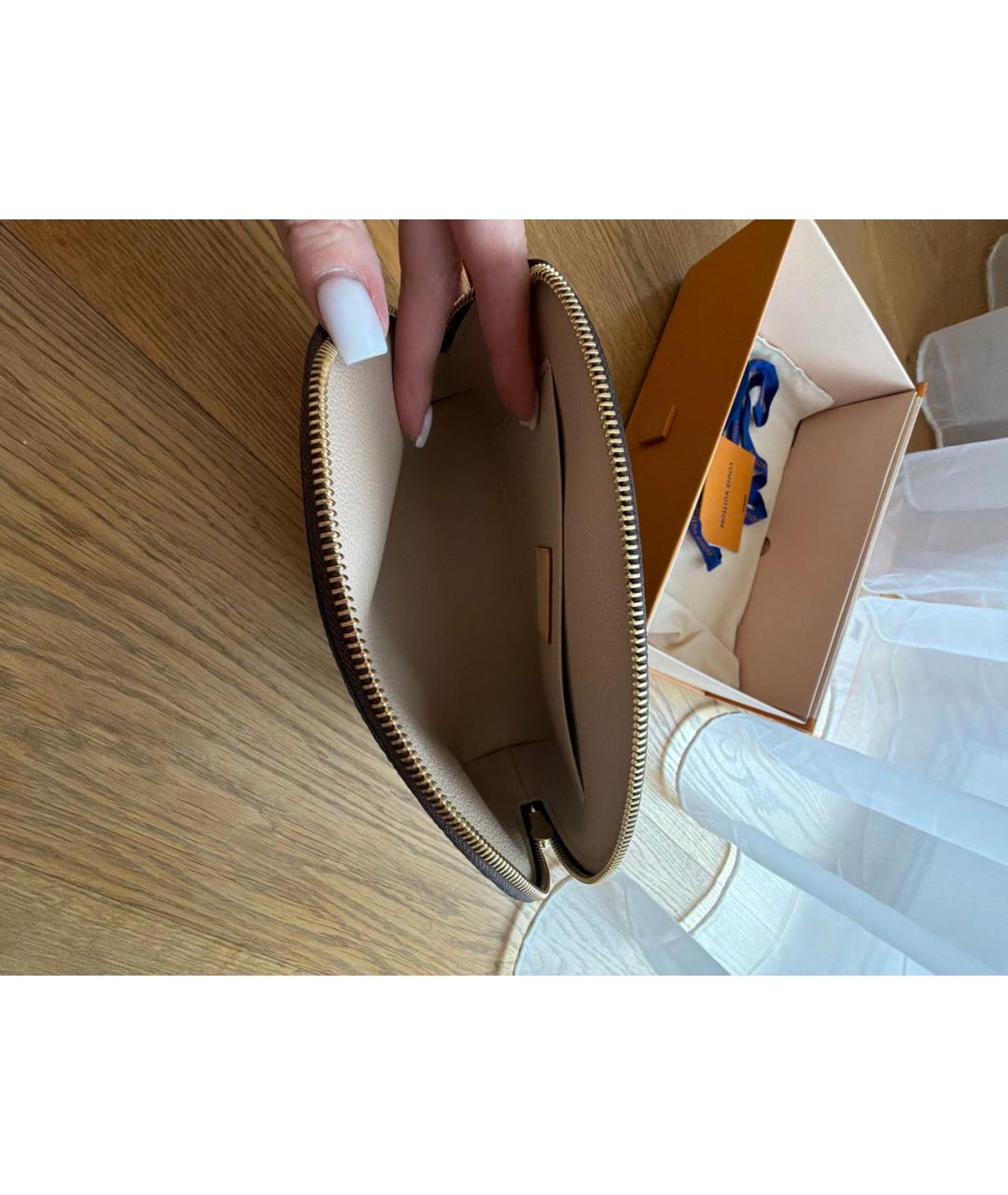 LOUIS VUITTON BEAUTY Коричневая косметичка, фото 4