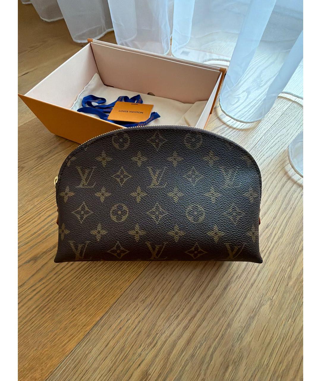 LOUIS VUITTON BEAUTY Коричневая косметичка, фото 3
