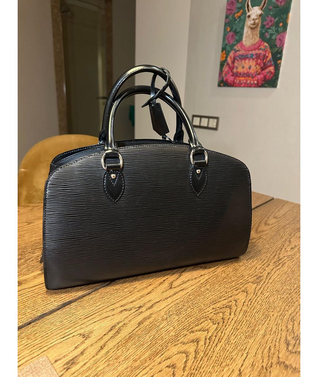 LOUIS VUITTON Черная кожаная сумка с короткими ручками, фото 9