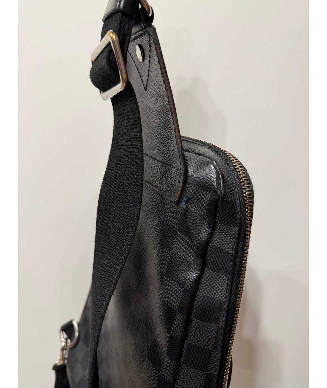 LOUIS VUITTON Темно-синяя кожаная сумка на плечо, фото 6