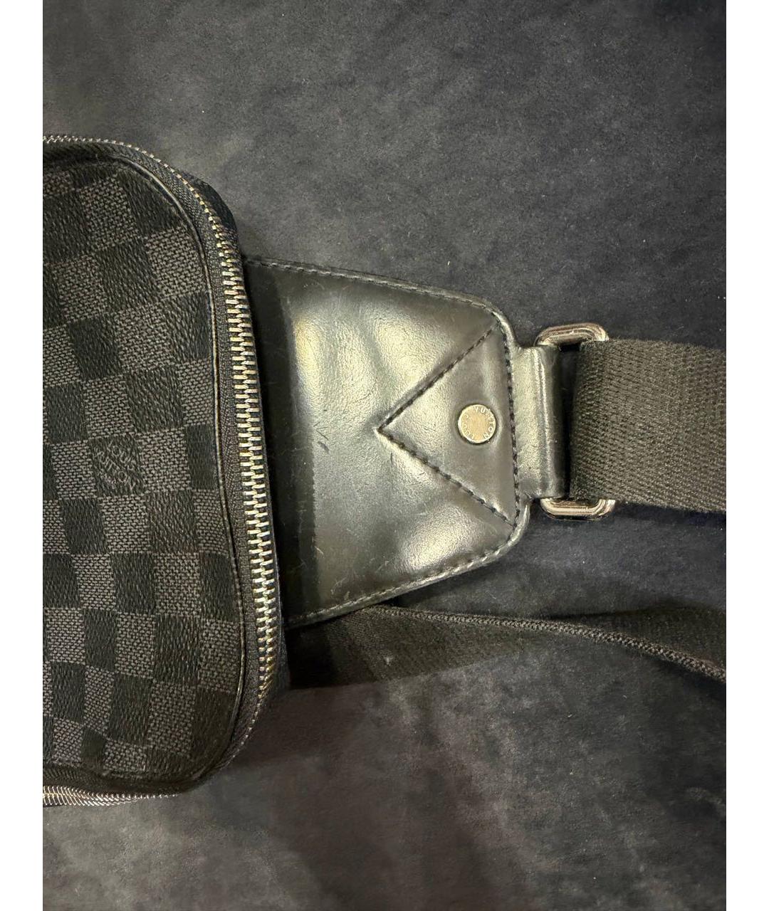LOUIS VUITTON Темно-синяя кожаная сумка на плечо, фото 5