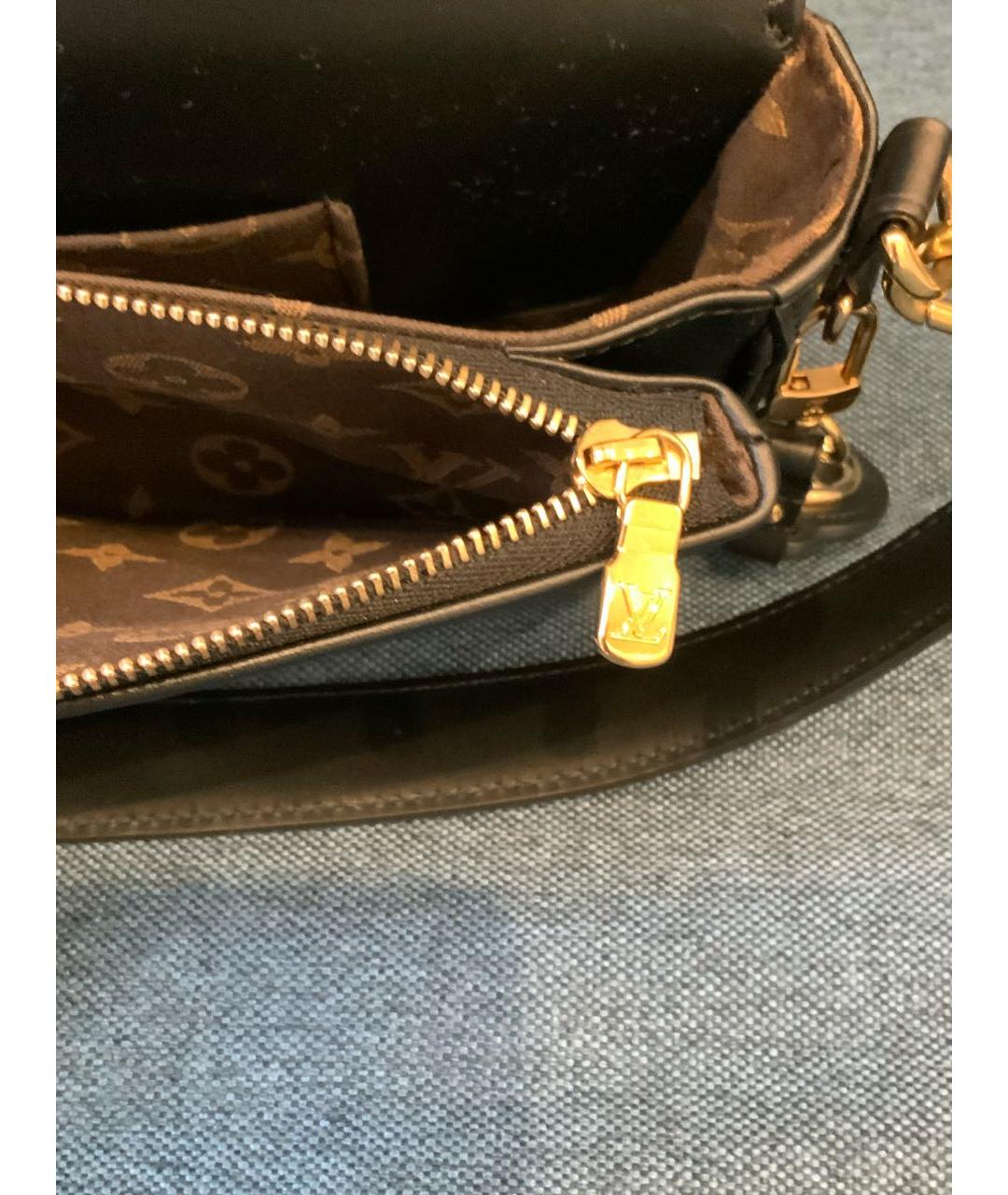 LOUIS VUITTON Черная кожаная сумка через плечо, фото 4