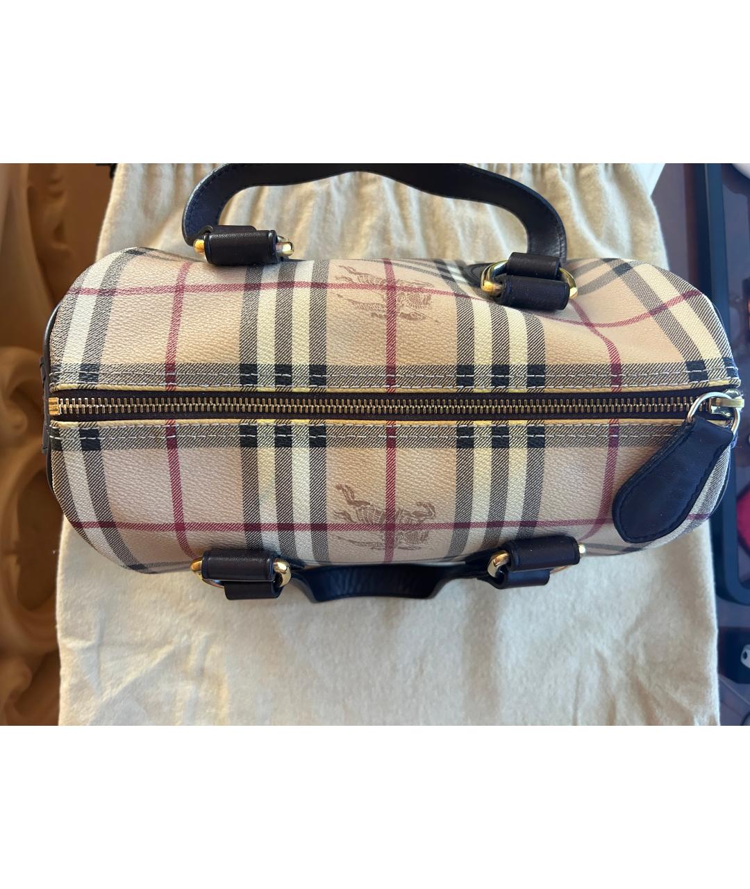 BURBERRY Бежевая кожаная сумка с короткими ручками, фото 2