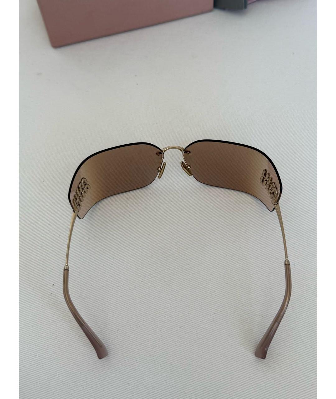 MIU MIU Золотые пластиковые солнцезащитные очки, фото 7