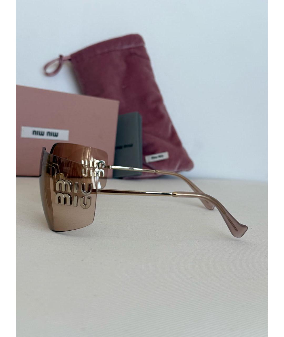 MIU MIU Золотые пластиковые солнцезащитные очки, фото 3