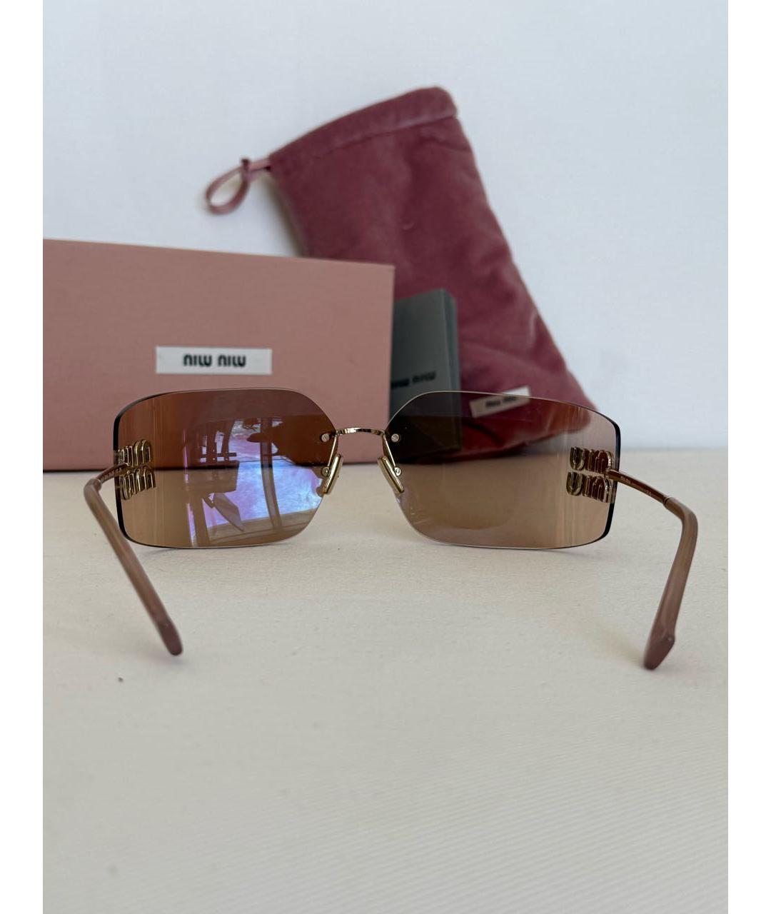 MIU MIU Золотые пластиковые солнцезащитные очки, фото 2
