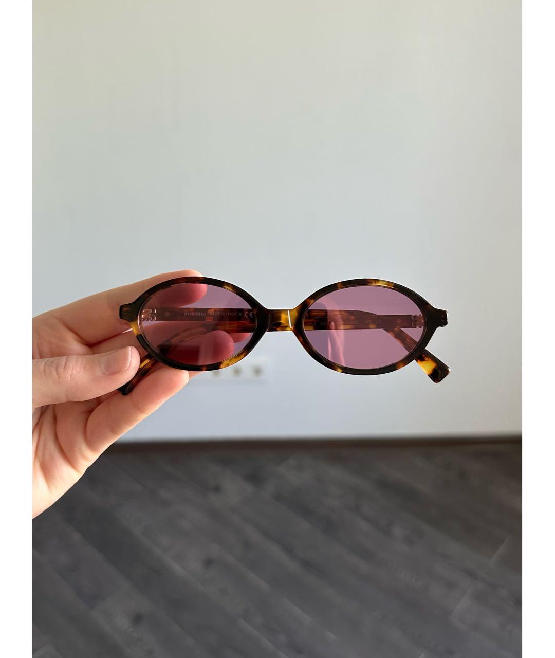 MIU MIU Коричневые пластиковые солнцезащитные очки, фото 3