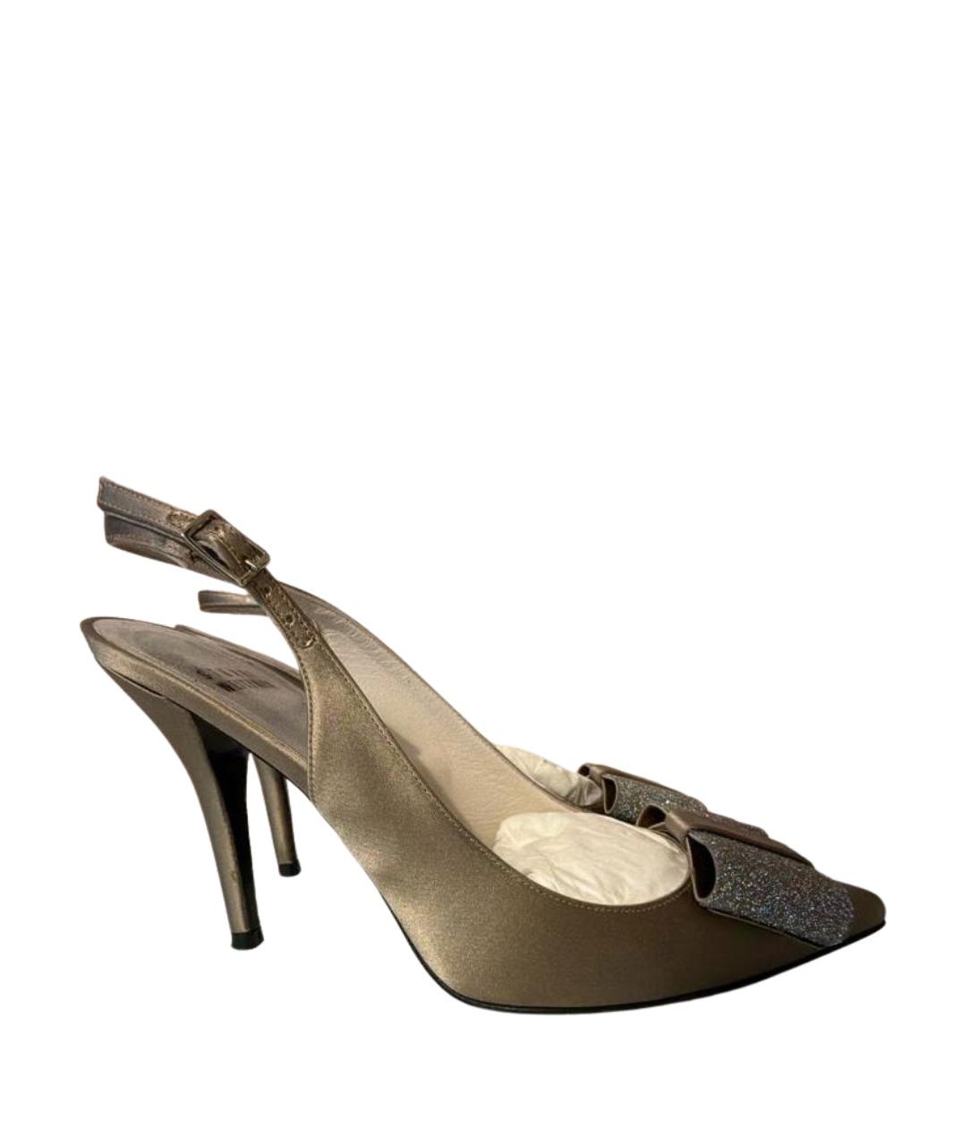 STUART WEITZMAN Бежевые текстильные босоножки, фото 1