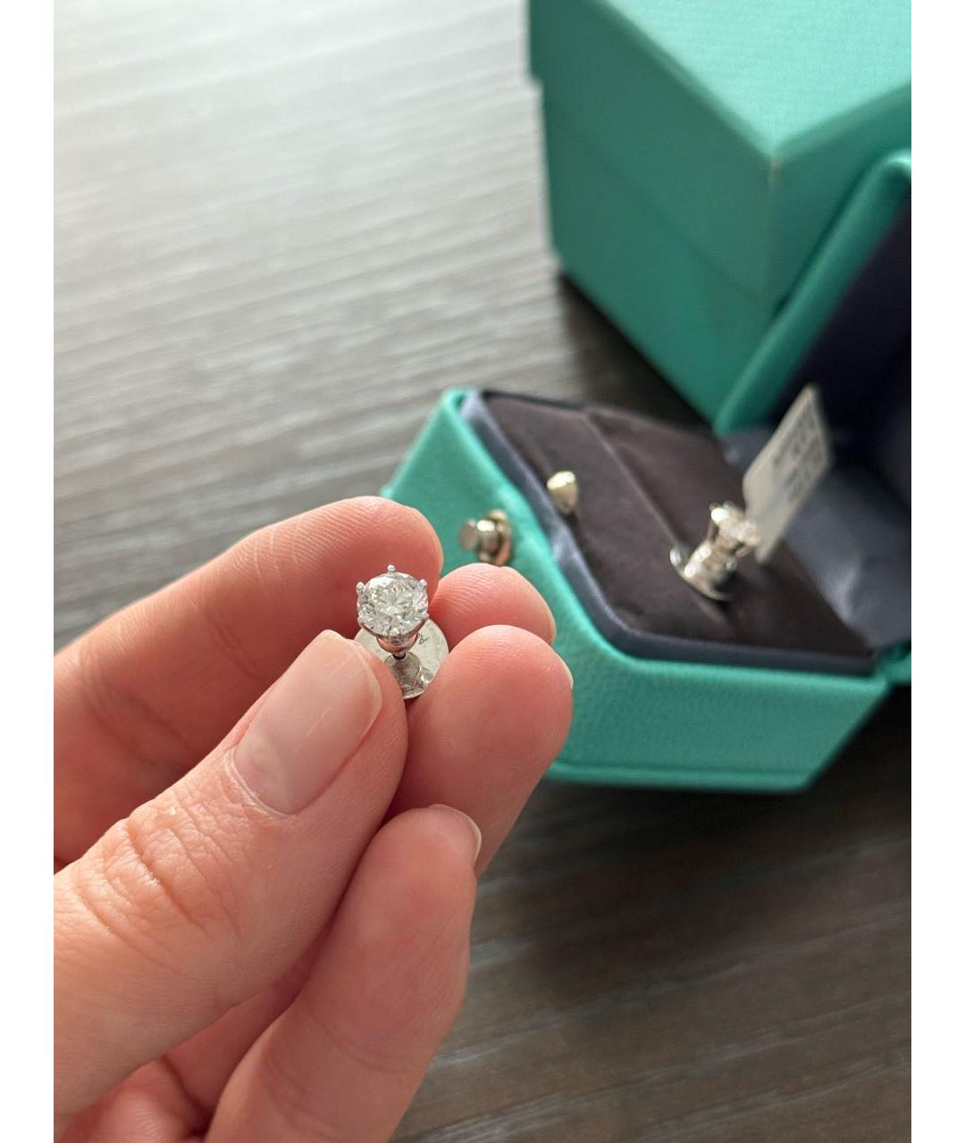 TIFFANY&CO Белые платиновые серьги, фото 2