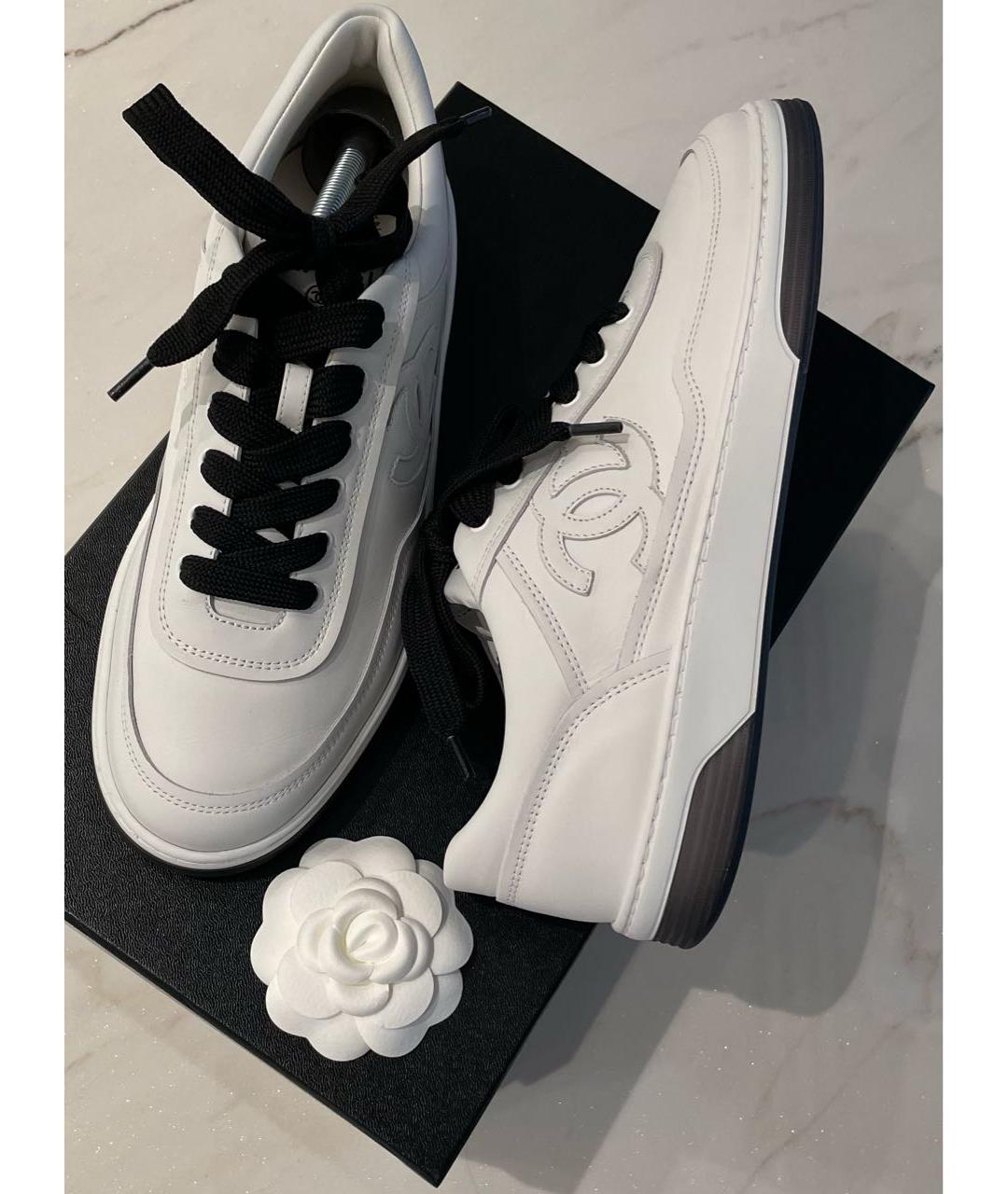 CHANEL Белые кожаные кеды, фото 4