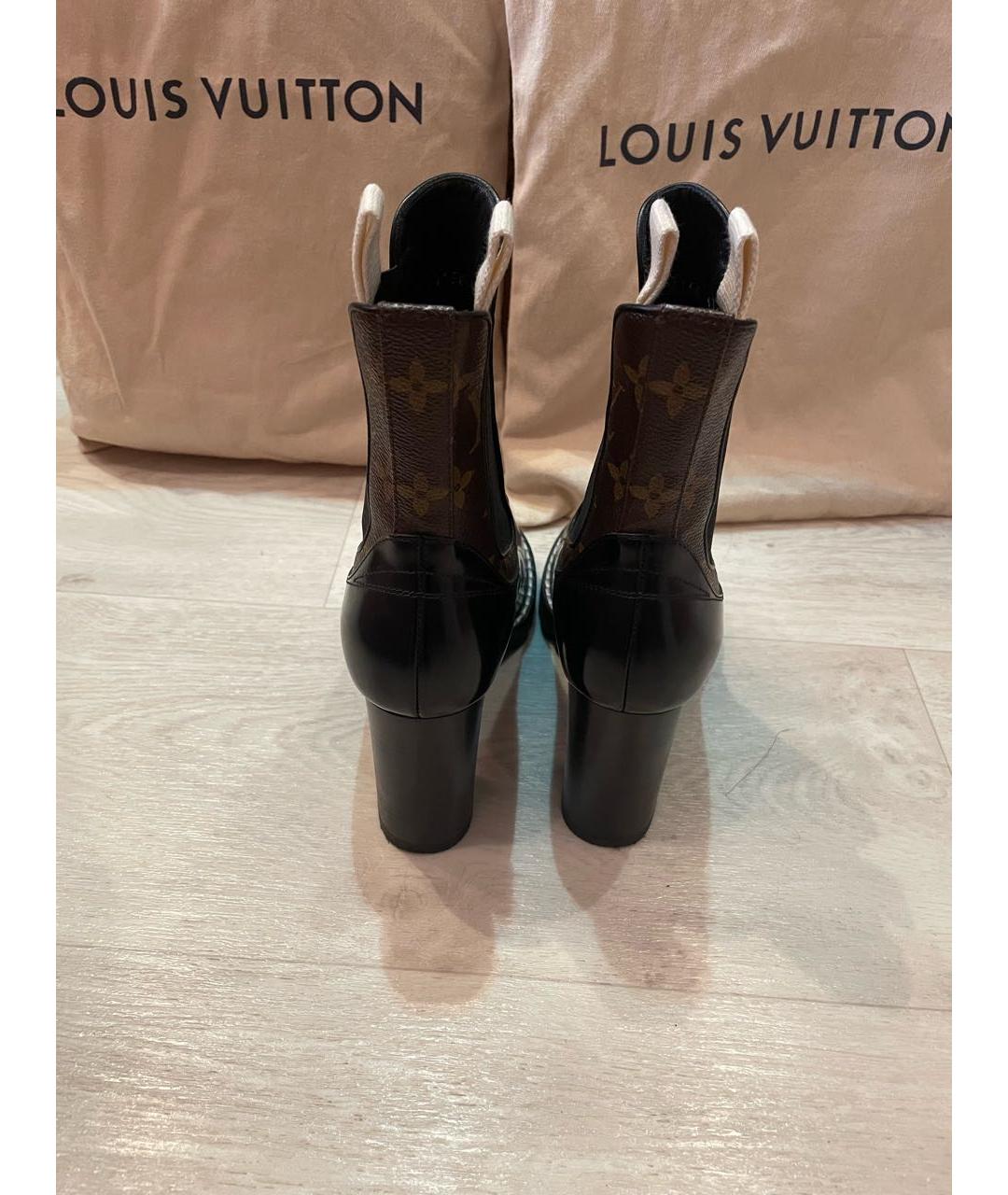 LOUIS VUITTON Черные ботильоны из лакированной кожи, фото 3