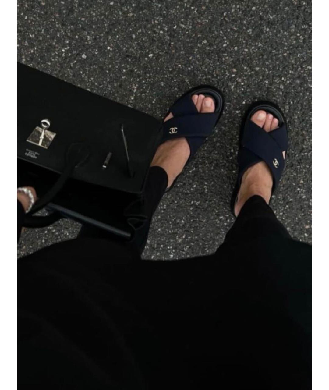 CHANEL Черные шлепанцы, фото 2