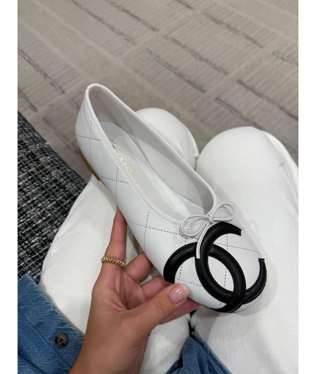 CHANEL Белые кожаные балетки, фото 4
