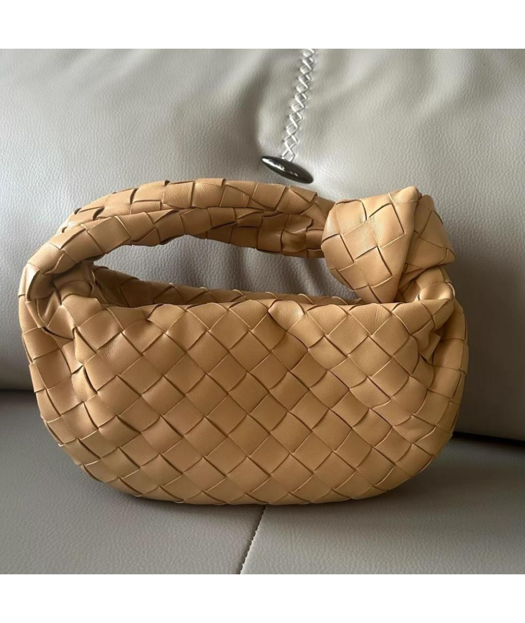 BOTTEGA VENETA Бежевая кожаная сумка с короткими ручками, фото 2