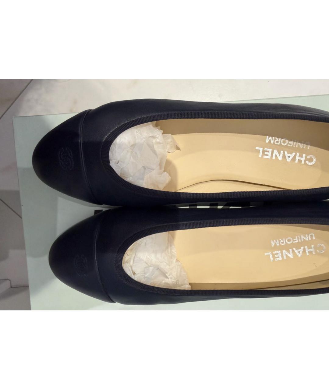 CHANEL Темно-синие кожаные балетки, фото 6