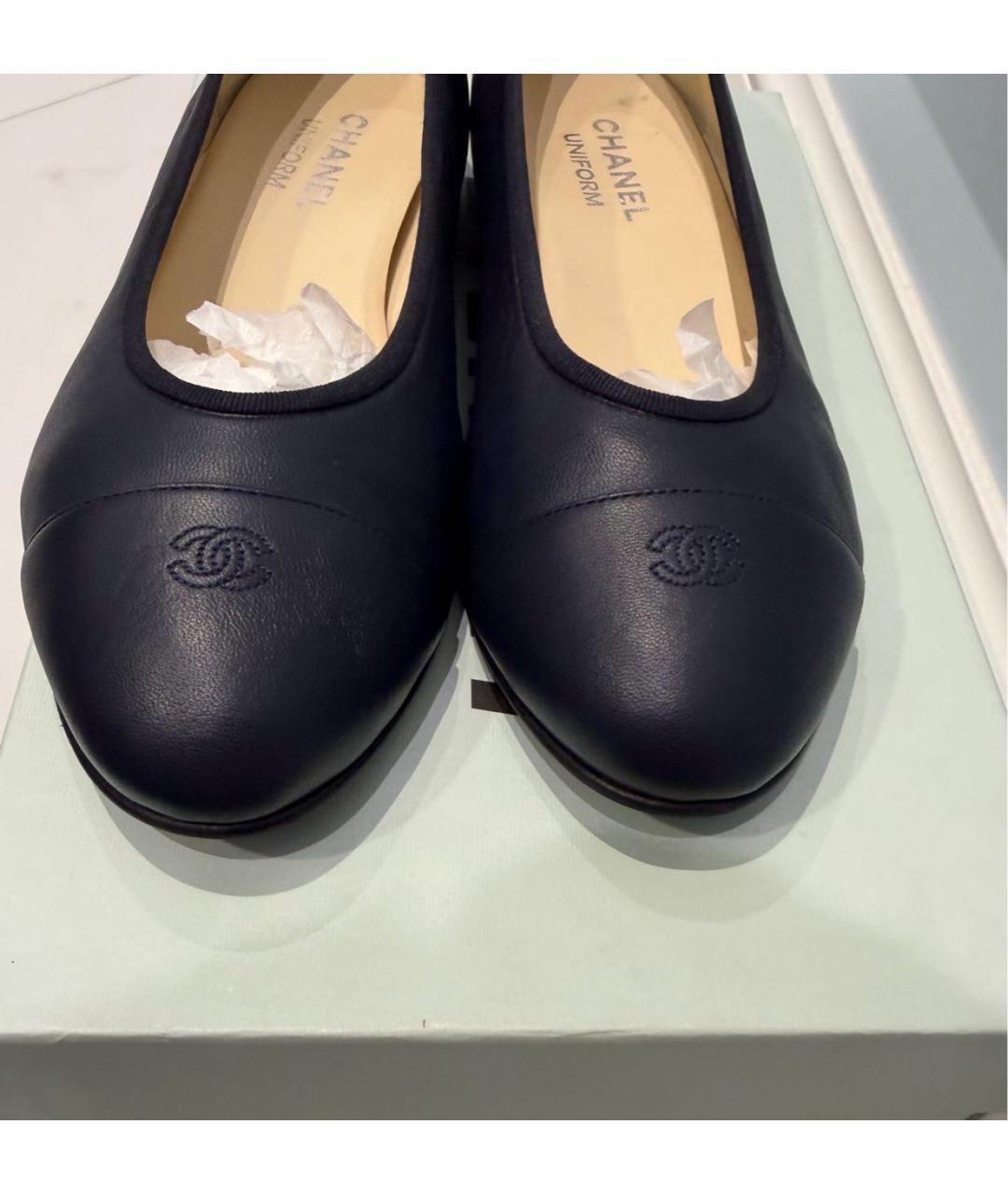 CHANEL Темно-синие кожаные балетки, фото 5