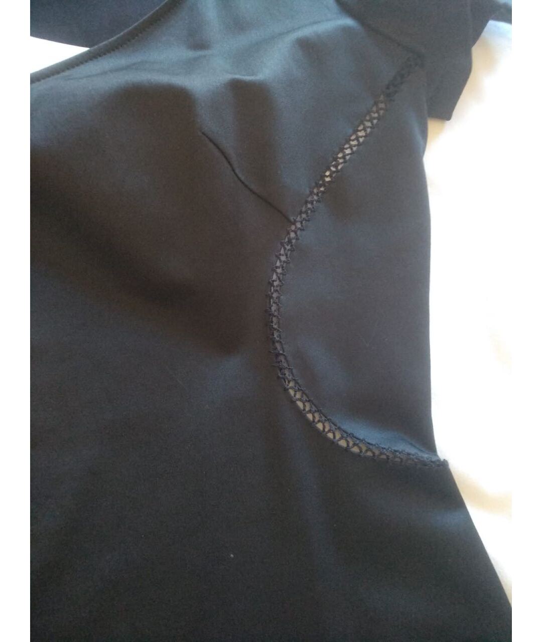 VERSACE JEANS COUTURE Черное атласное коктейльное платье, фото 3