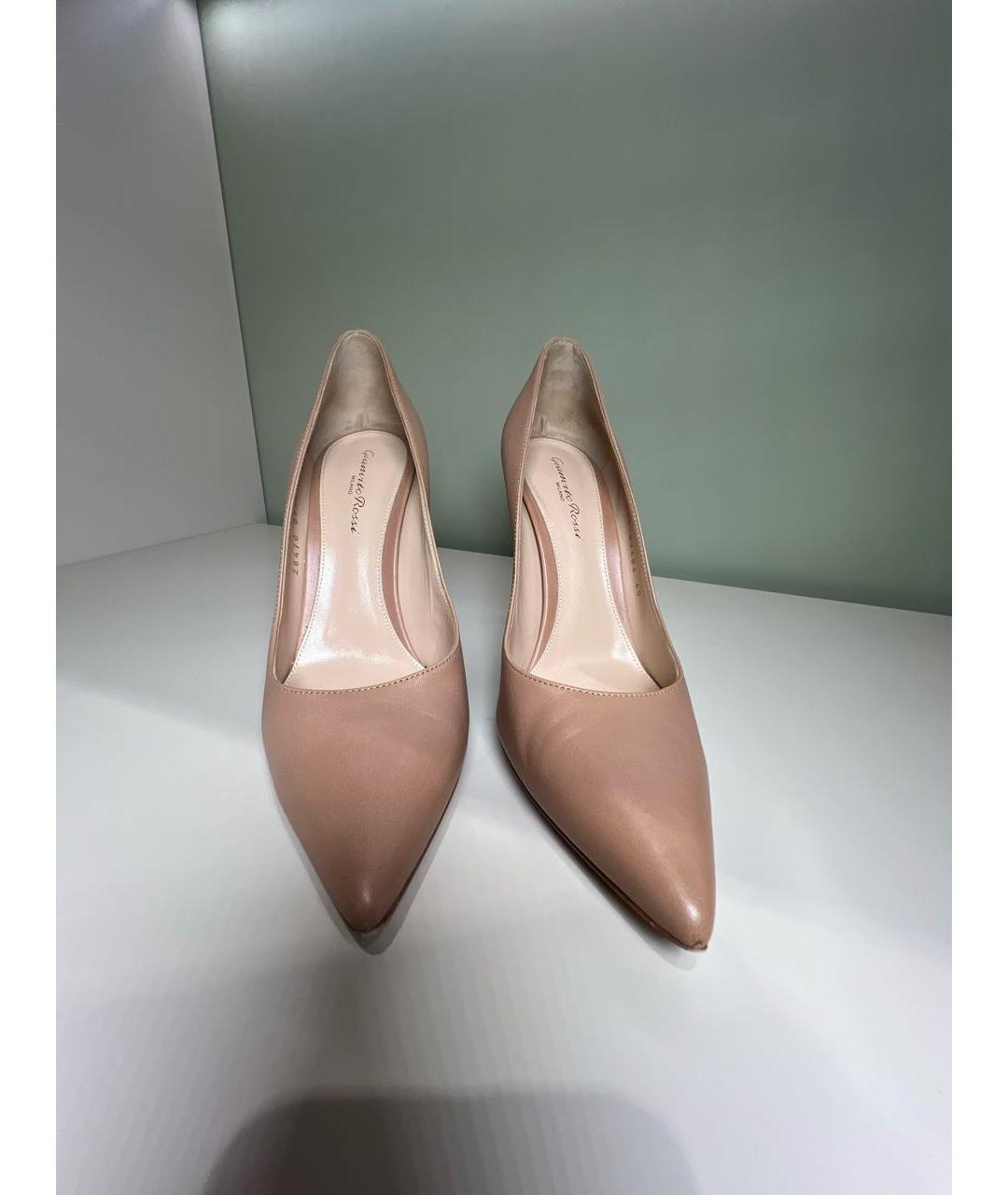 GIANVITO ROSSI Бежевые кожаные туфли, фото 2