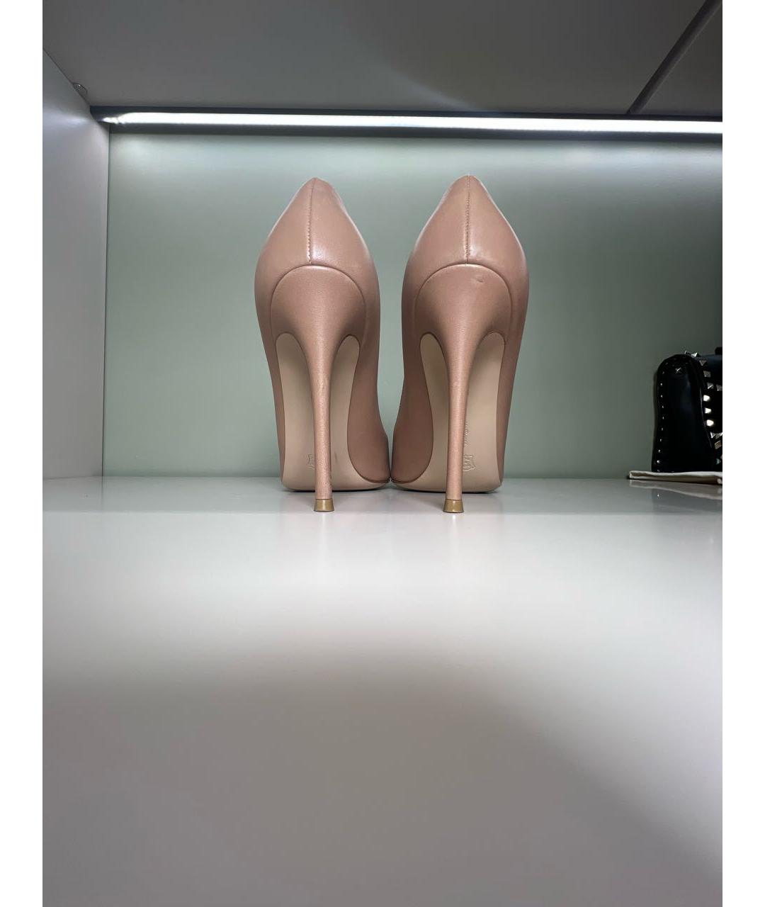 GIANVITO ROSSI Бежевые кожаные туфли, фото 4