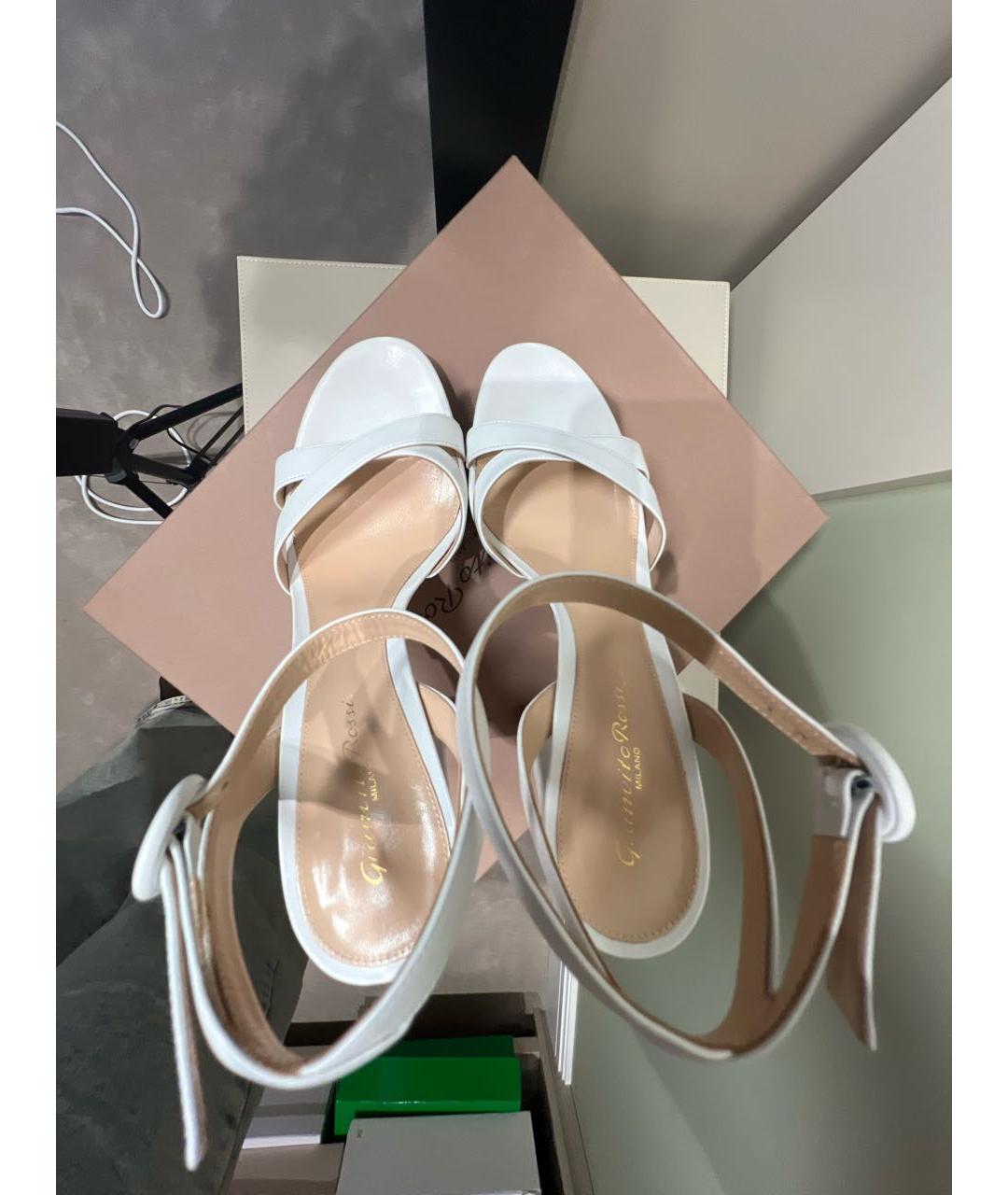 GIANVITO ROSSI Белые кожаные босоножки, фото 3
