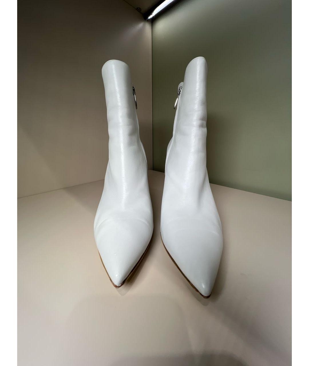 GIANVITO ROSSI Белые кожаные ботильоны, фото 2