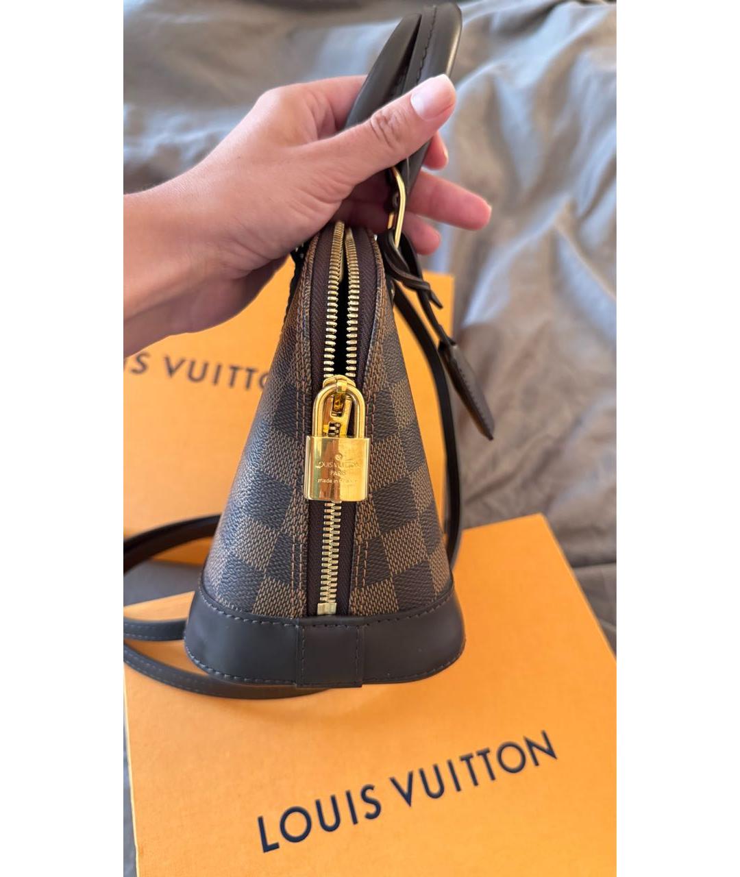 LOUIS VUITTON Коричневая сумка с короткими ручками из искусственной кожи, фото 8