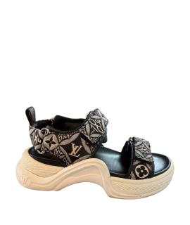 LOUIS VUITTON Сандалии