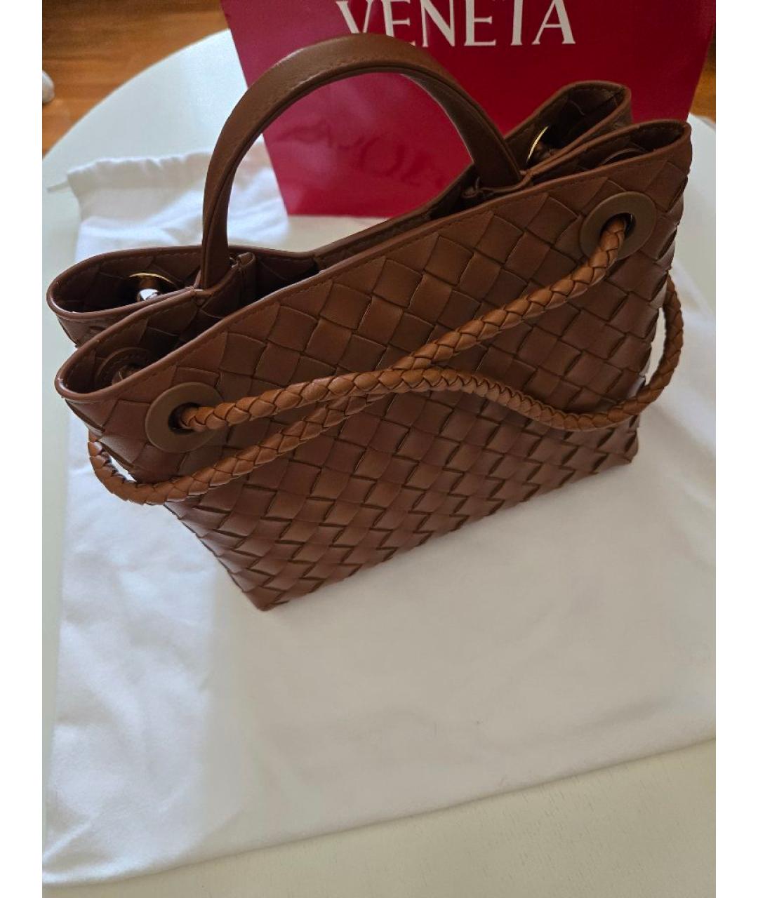 BOTTEGA VENETA Коричневая кожаная сумка тоут, фото 8