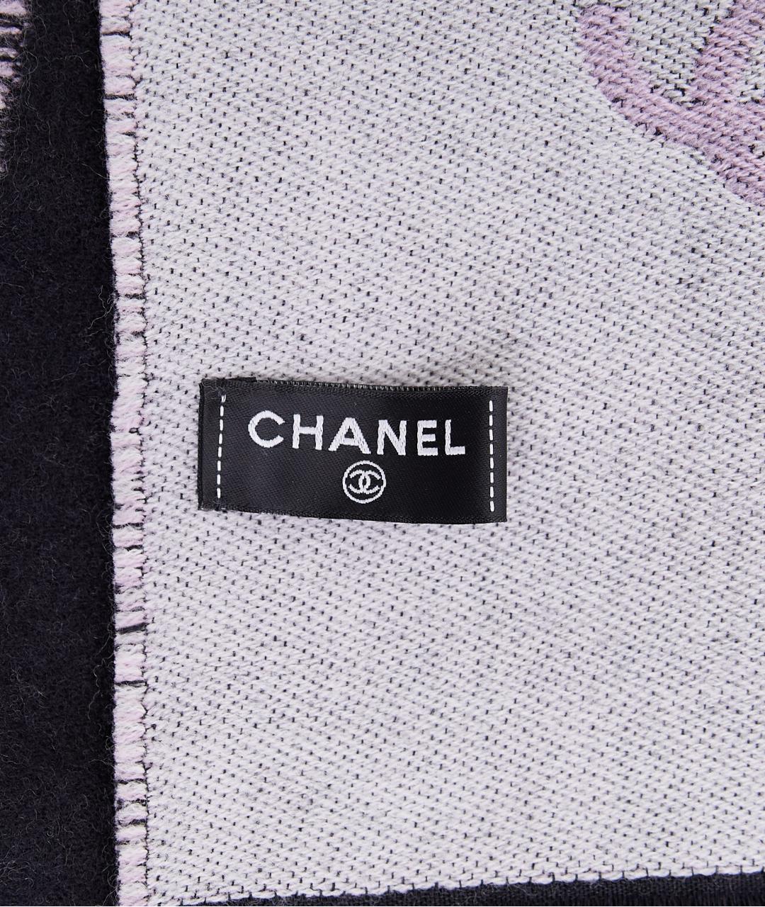 CHANEL Черный шерстяной шарф, фото 3