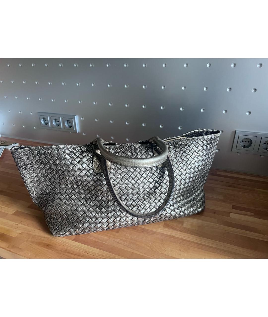 BOTTEGA VENETA Серебряная кожаная сумка тоут, фото 6
