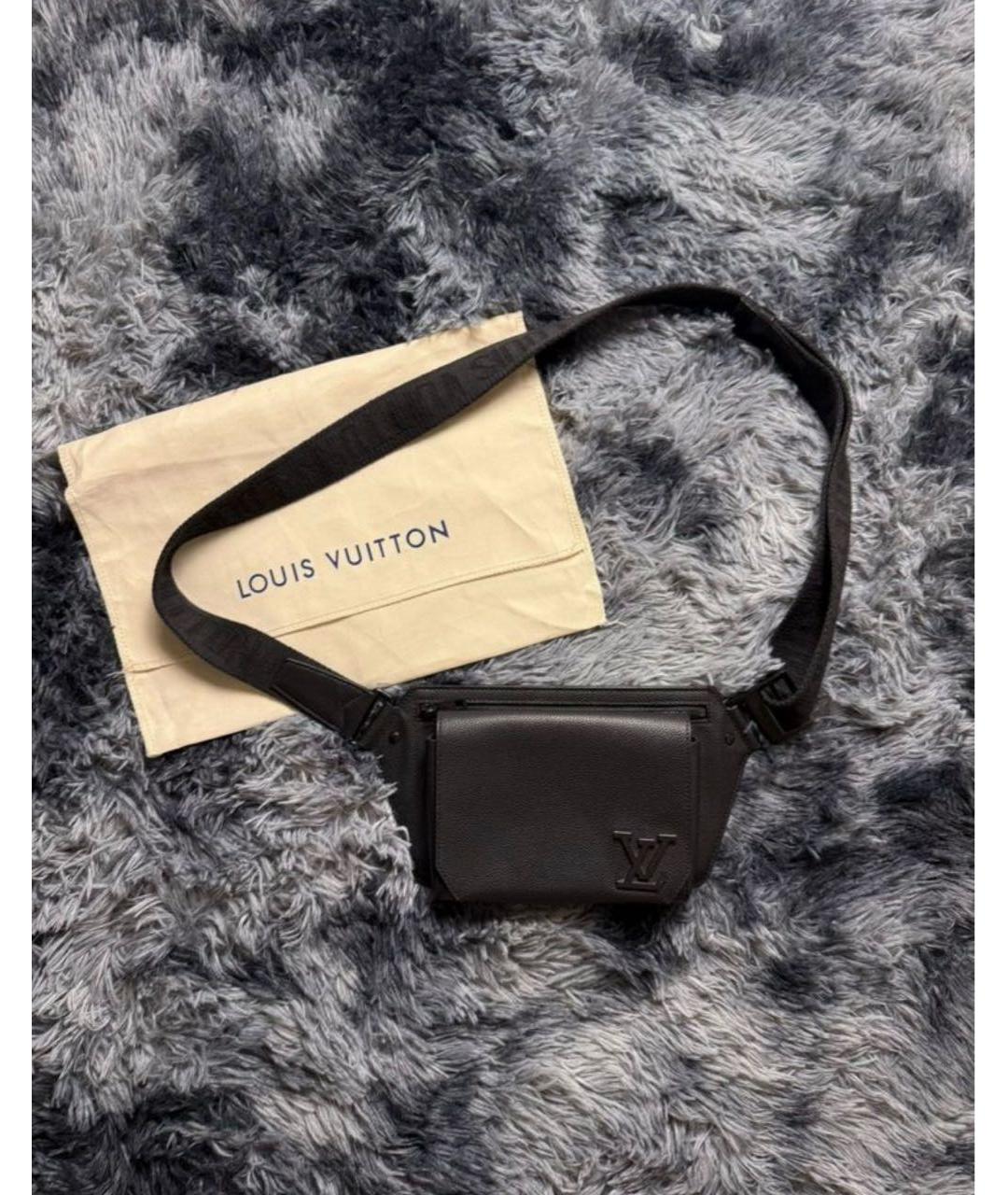LOUIS VUITTON Черная кожаная барсетка, фото 8